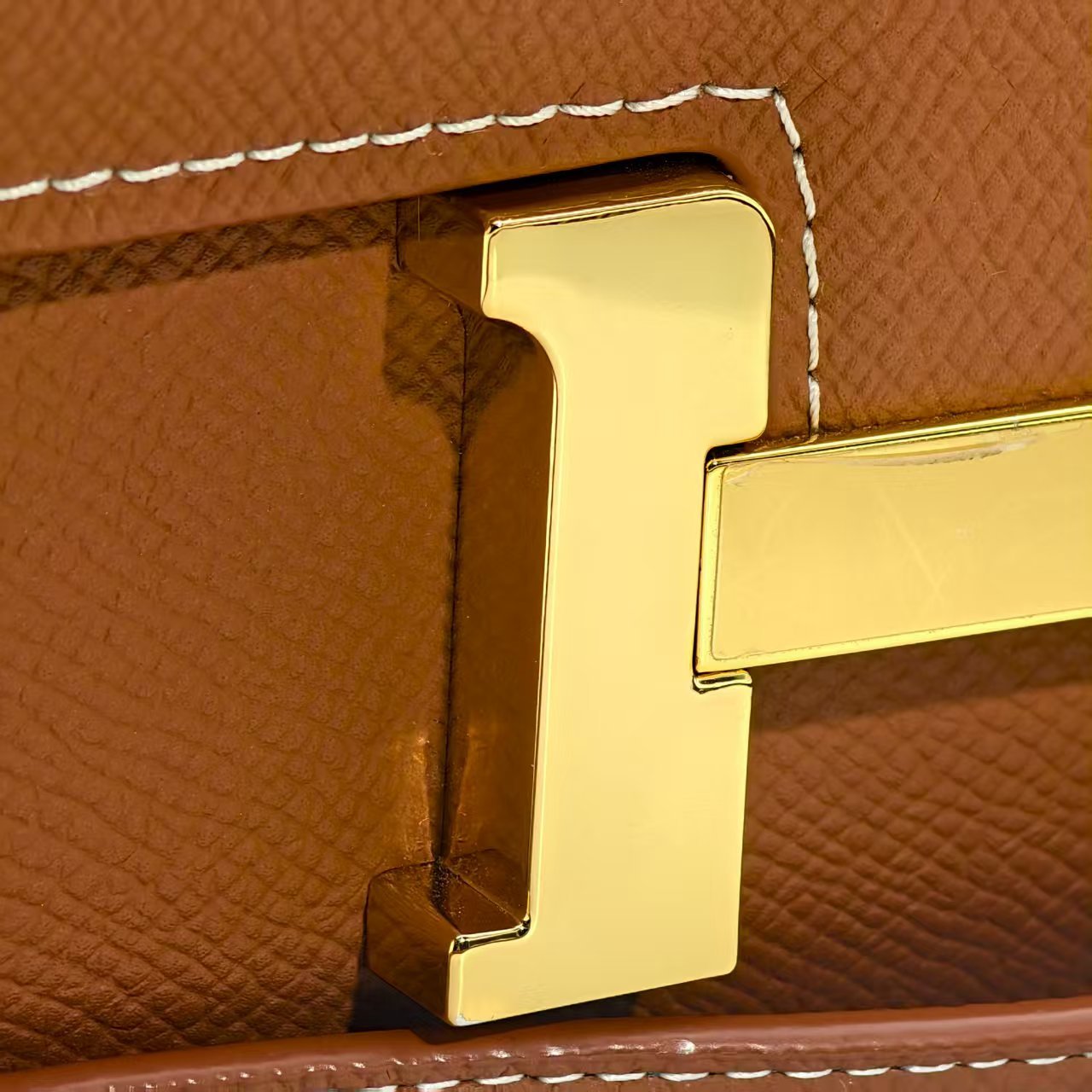 constance size 19 brown genuine leather epson texture women's shoulder crossbody bag super textured metal buckle small and exquisite design to meet the women's daily travel to attend parties and weekend dates first choice match constance size 19 brown genuine leather epson texture women's shoulder crossbody bag super textured metal buckle small and exquisite design to meet the women's daily travel to attend parties and weekend dates first choice match