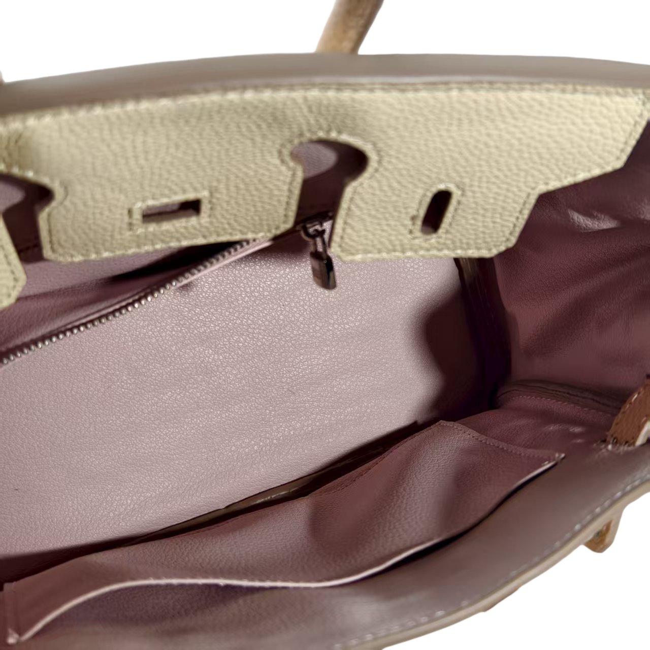 birkin bag size 30, two tone green and brown cowhide leather with gold buckle, horizontal design, women's single shoulder strap crossbody bag, medium size, large capacity, suitable for daily travel no logo birkin bag size 30, two tone green and brown cowhide leather with gold buckle, horizontal design, women's single shoulder strap crossbody bag, medium size, large capacity, suitable for daily travel no logo